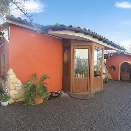 Appartamento Amazing In With Kitchen
